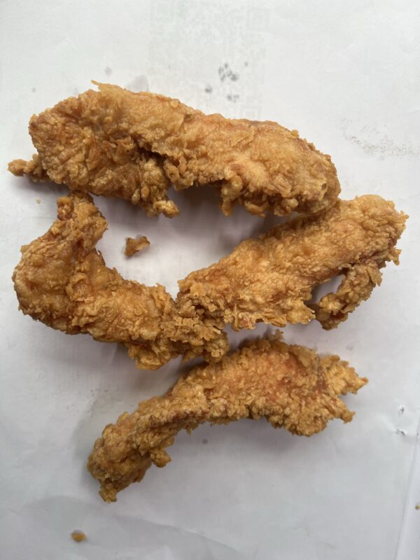 3 tiras de pollo crispy + Salsa